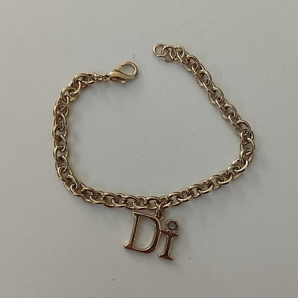 Gold Chain Bracelet - Picture 2 of 5